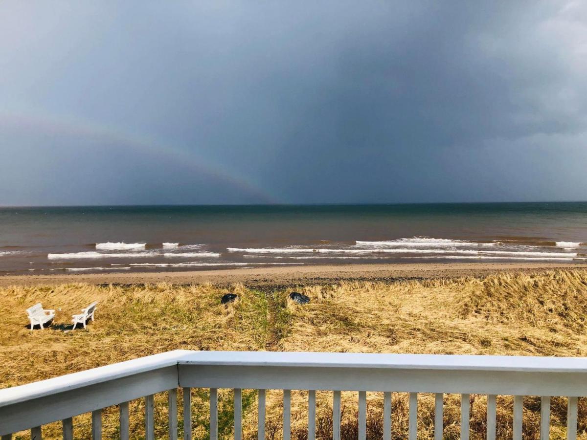 Le Phare Des Dunes Tracadie Exteriör bild